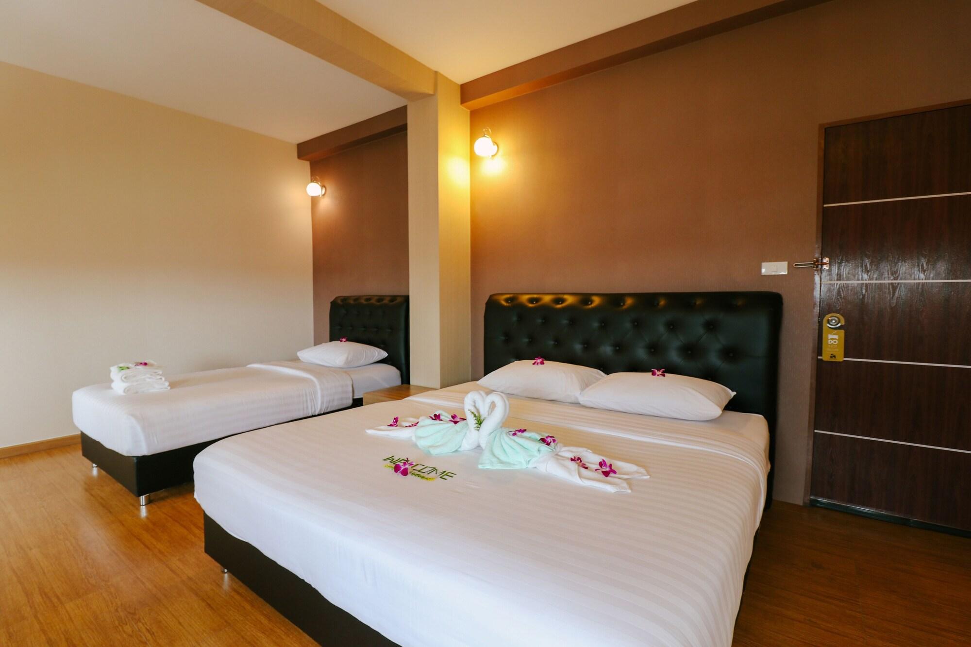 Triple Trees Hotel Pathum Thani Extérieur photo