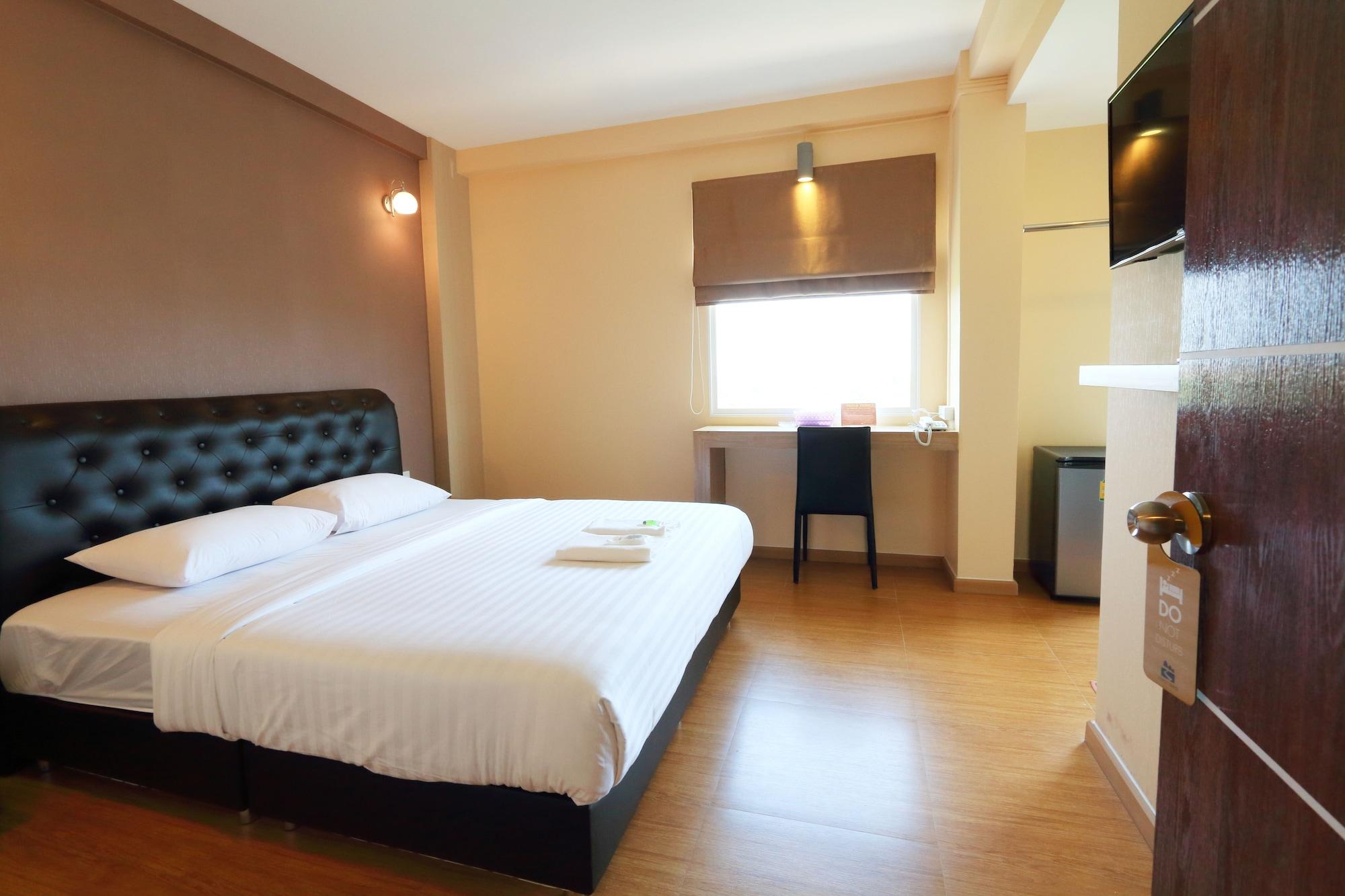 Triple Trees Hotel Pathum Thani Extérieur photo