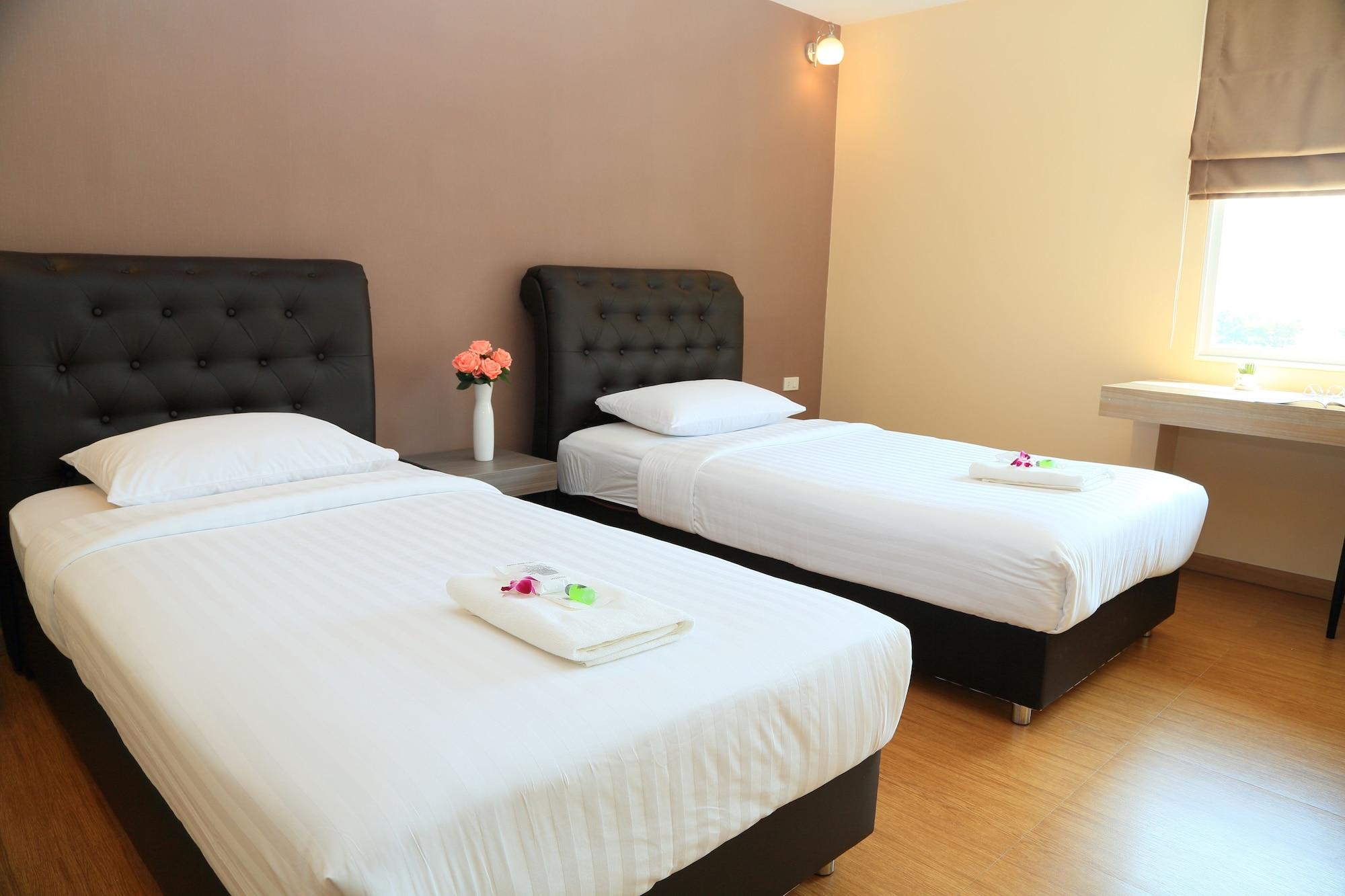 Triple Trees Hotel Pathum Thani Extérieur photo