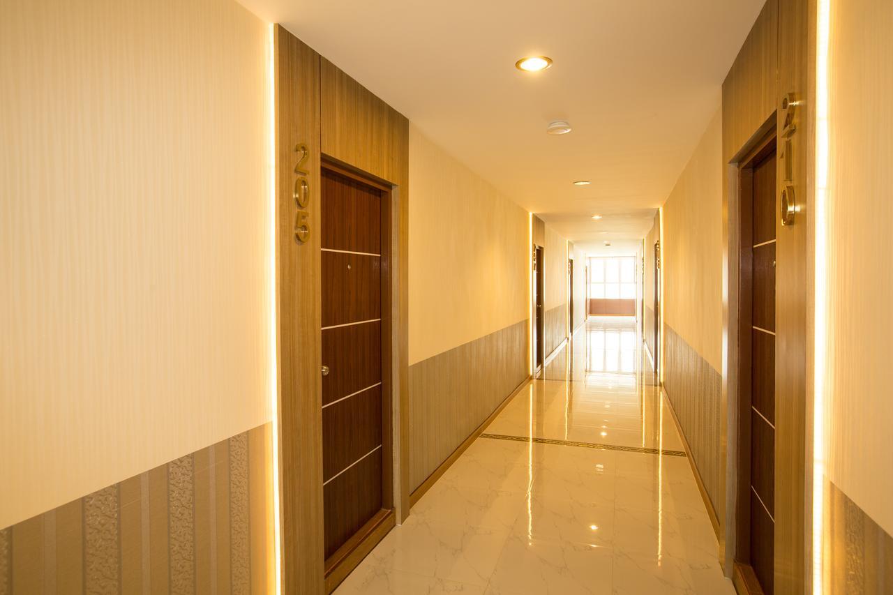 Triple Trees Hotel Pathum Thani Extérieur photo