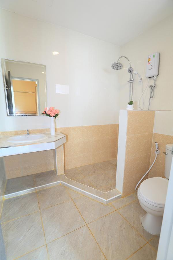 Triple Trees Hotel Pathum Thani Extérieur photo
