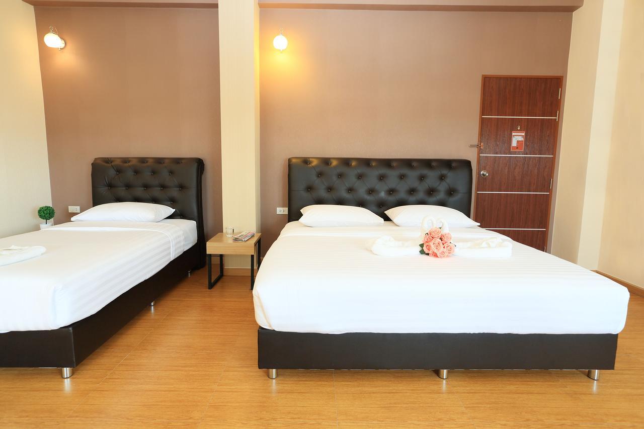 Triple Trees Hotel Pathum Thani Extérieur photo